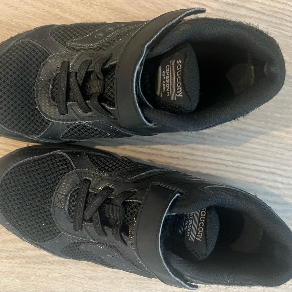 Saucony kids shoes